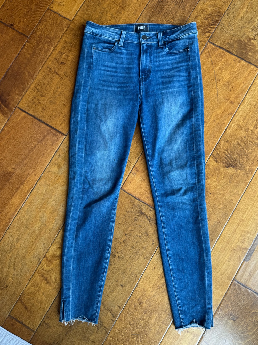 PAIGE Hoxton Ankle Jeans frayed leg bottoms